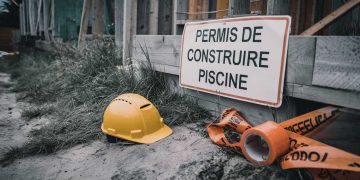 Permis de construire piscine : ce qu’il faut savoir avant de creuser